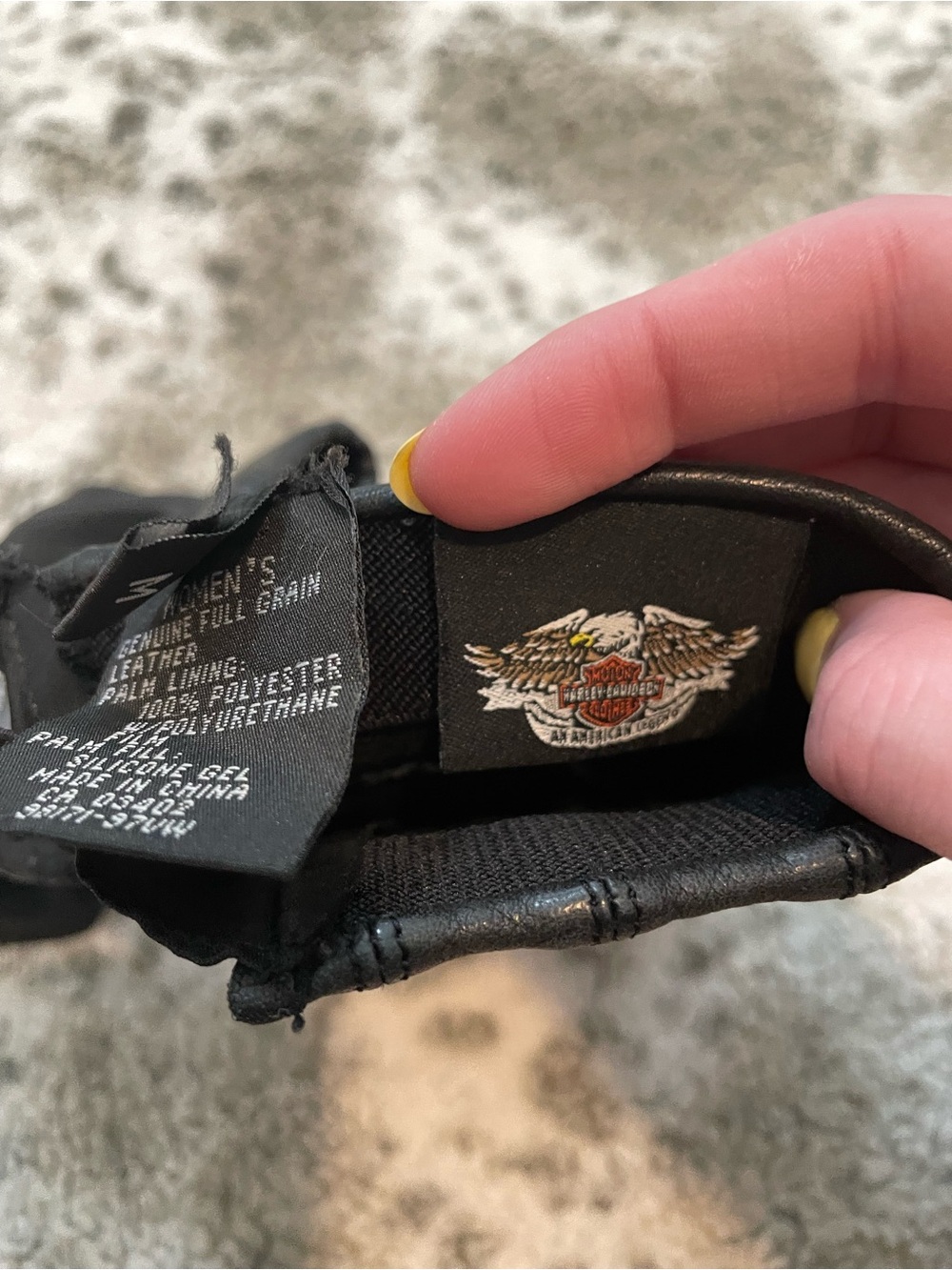 Harley Davidson genuine leather riding gloves - Picture 3 of 8